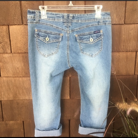 Ligh denim blue jeans capris - Picture 2 of 2